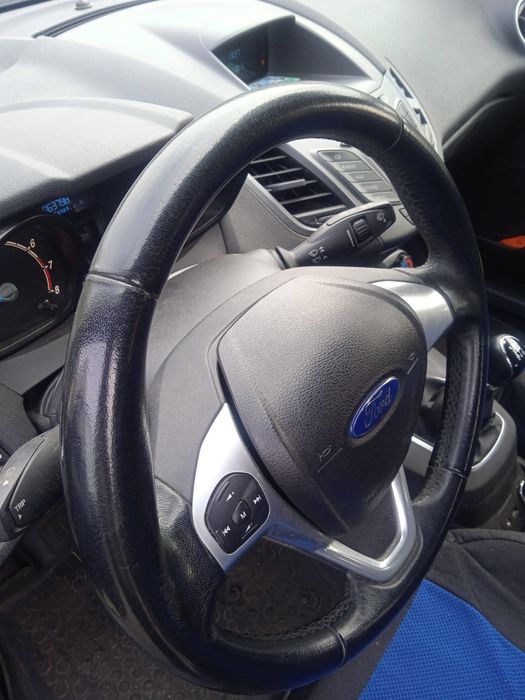 Форд фіеста 2013р 1.2 обём