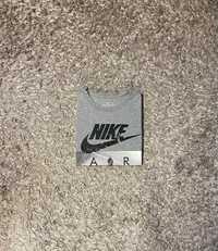 Szara koszulka Nike Air z nadrukiem - Size L