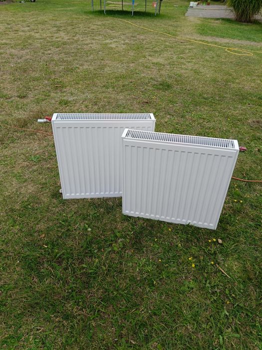 Grzejniki do centralnego ogrzewania dwie sztuki i jeden 160cm , podłąc