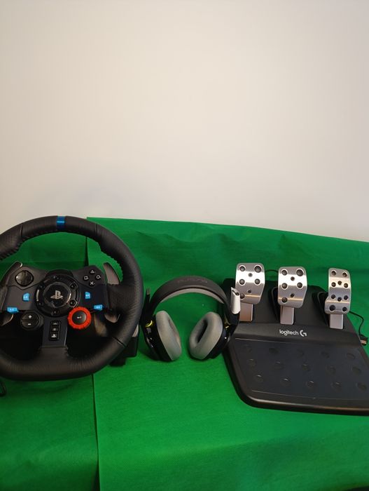 Volante G29, pedais e auscultadores Logitech (3 anos garantia)