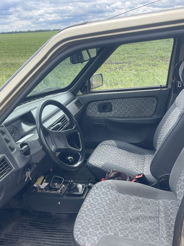 Автомобіль Славута 2003р