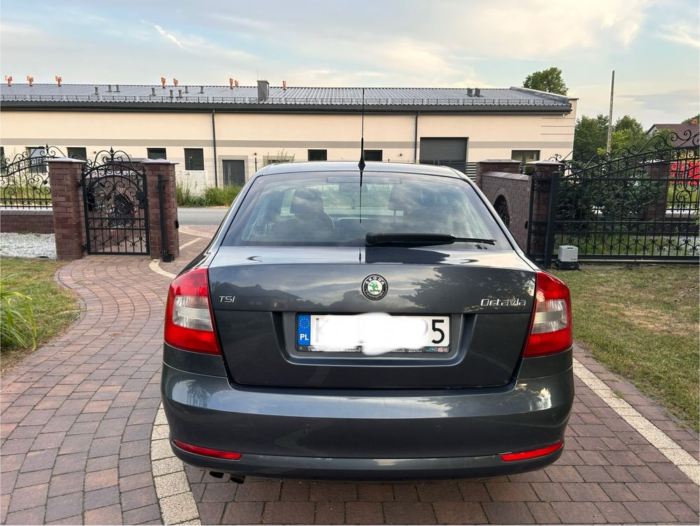 Skoda Octavia II lift klimatronik, tempomat, Pierwszy właści, Salon PL