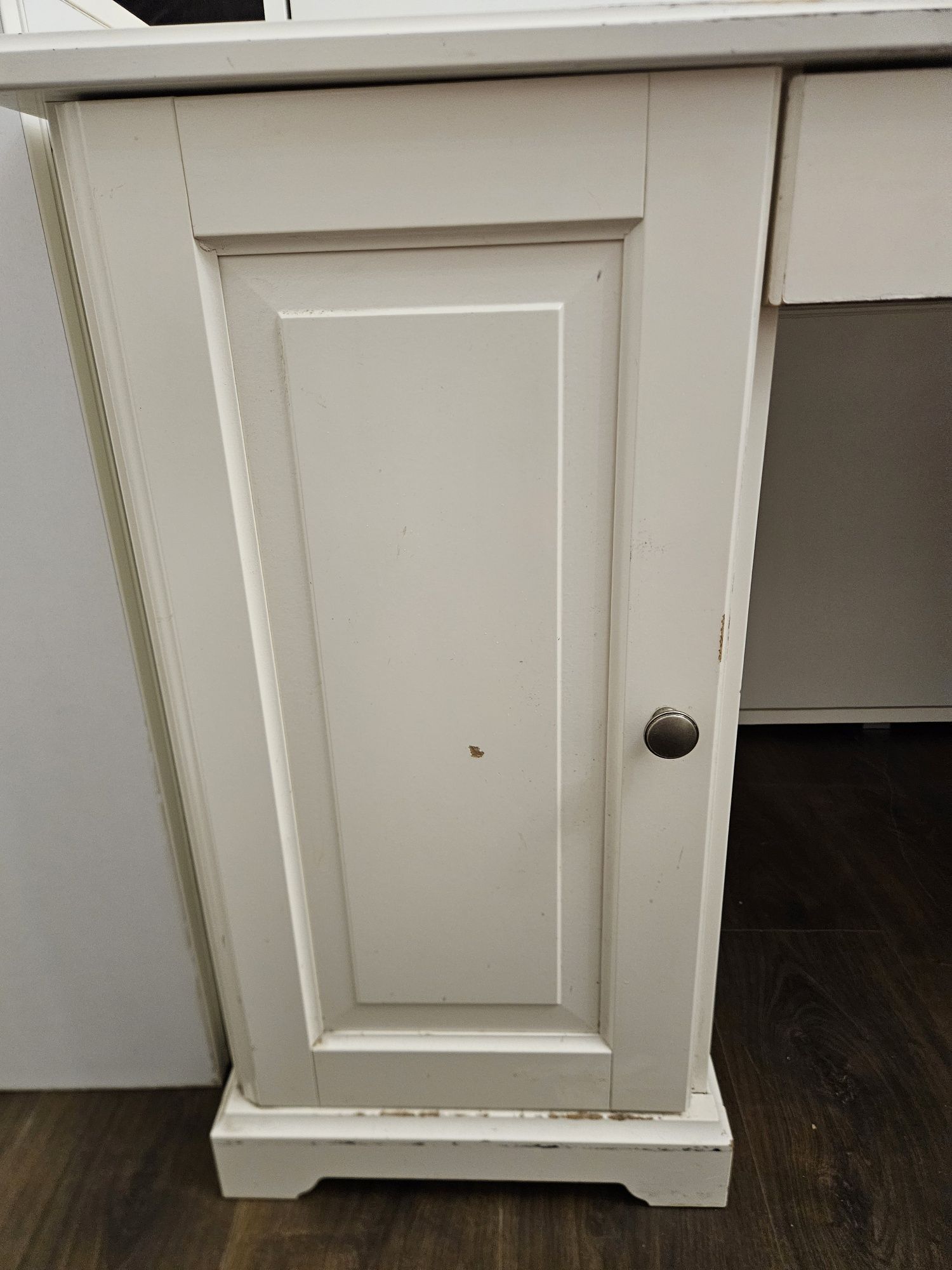 IKEA - białe biurko Liatorp