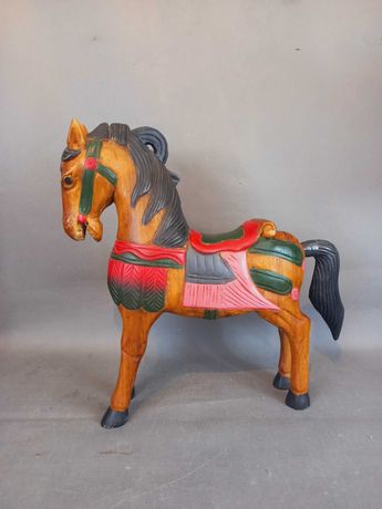 Koń, rzeźba drewniana wys. 39,5 cm