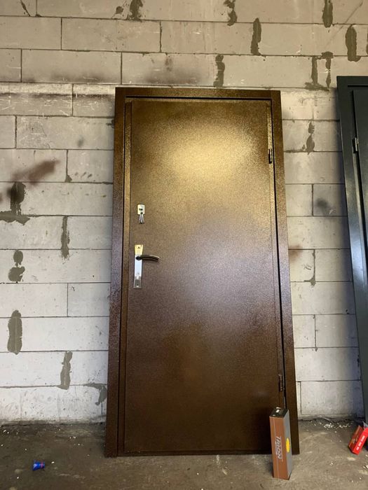 Двері вхідні Гарант БЦ