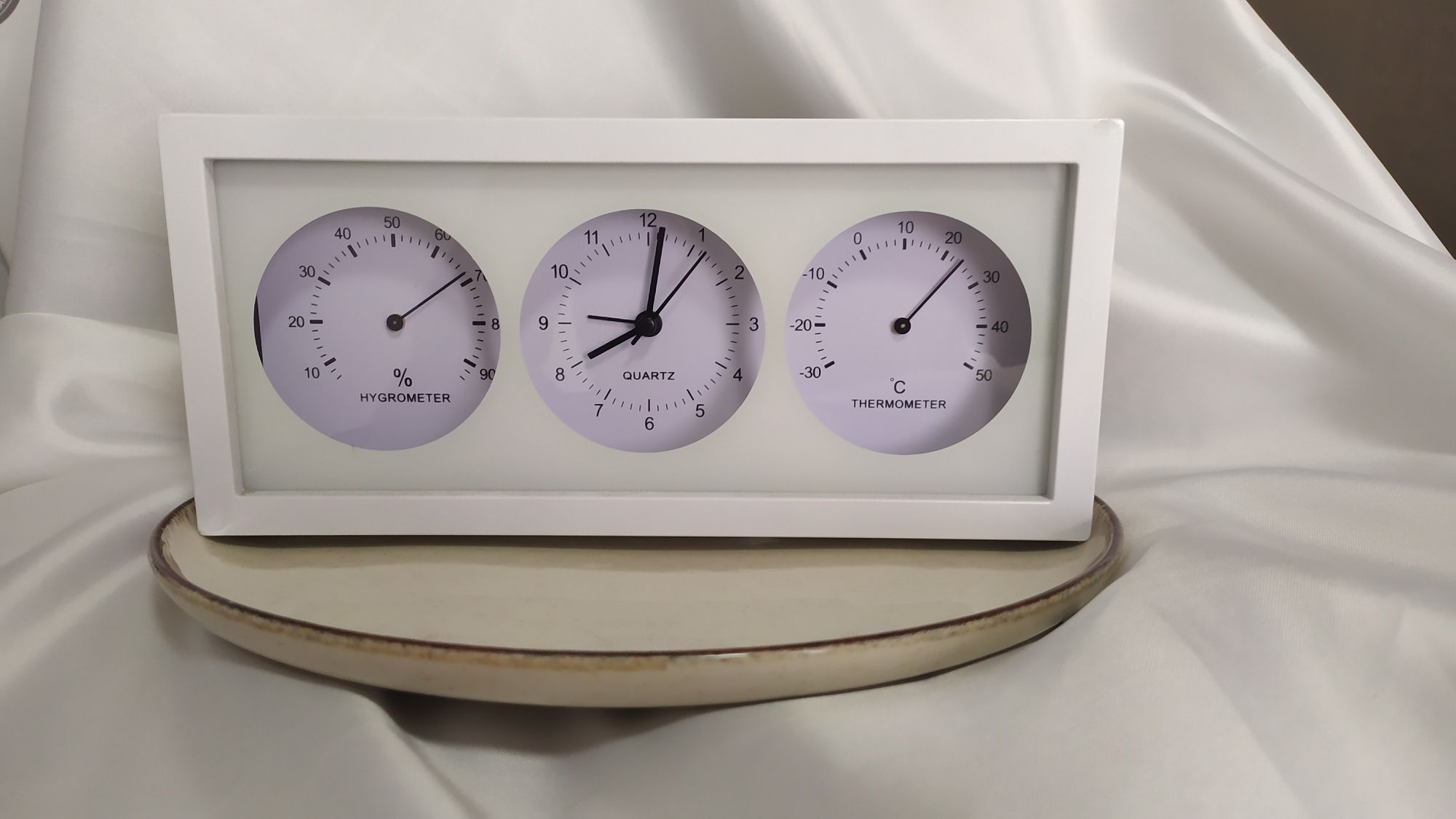 Годинник 3в1 (термометр,гідромитер,годинник)