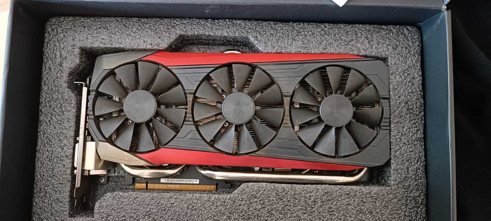 8GB | Asus STRIX R9 390X
