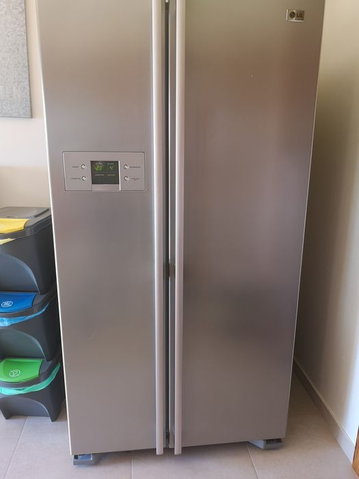 Frigorífico combinado marca LG