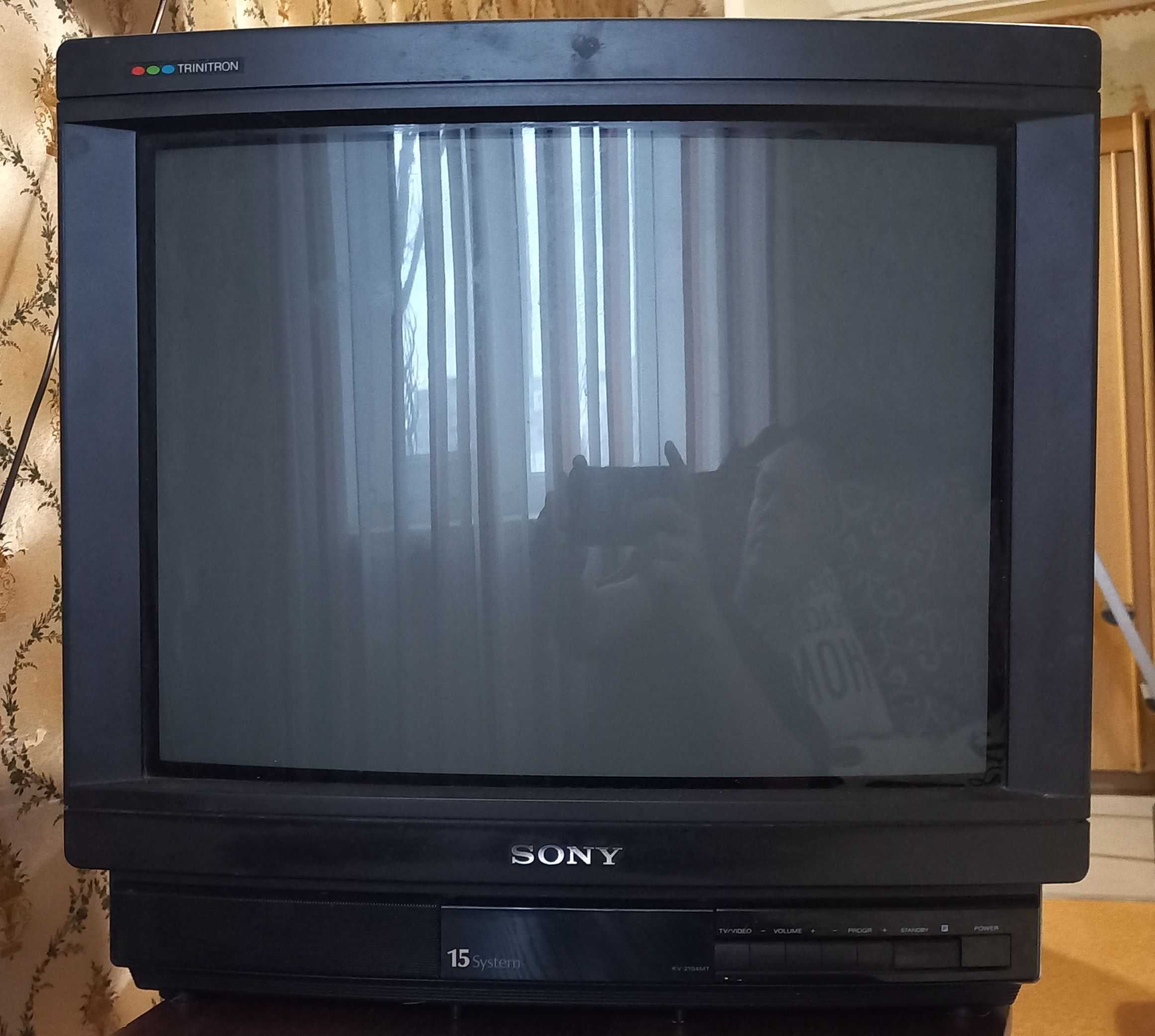 Телевизоры "Sony", "LG" и "Elenberg" (3 шт.) за 600 грн.