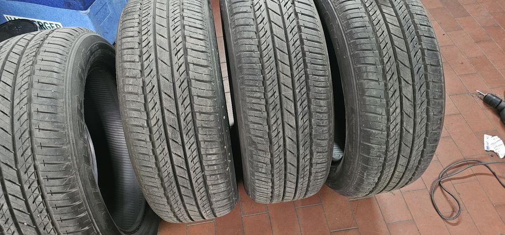 Opony Bridgestone  225//55/18