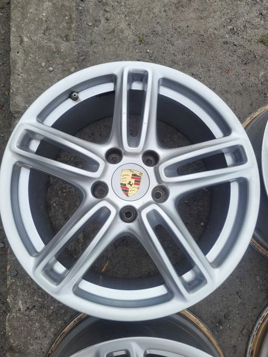 Komplet felg aluminiowych Porsche 19"