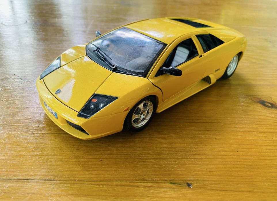 Lamborghini Murciélago. Burago (Італія) 1:18