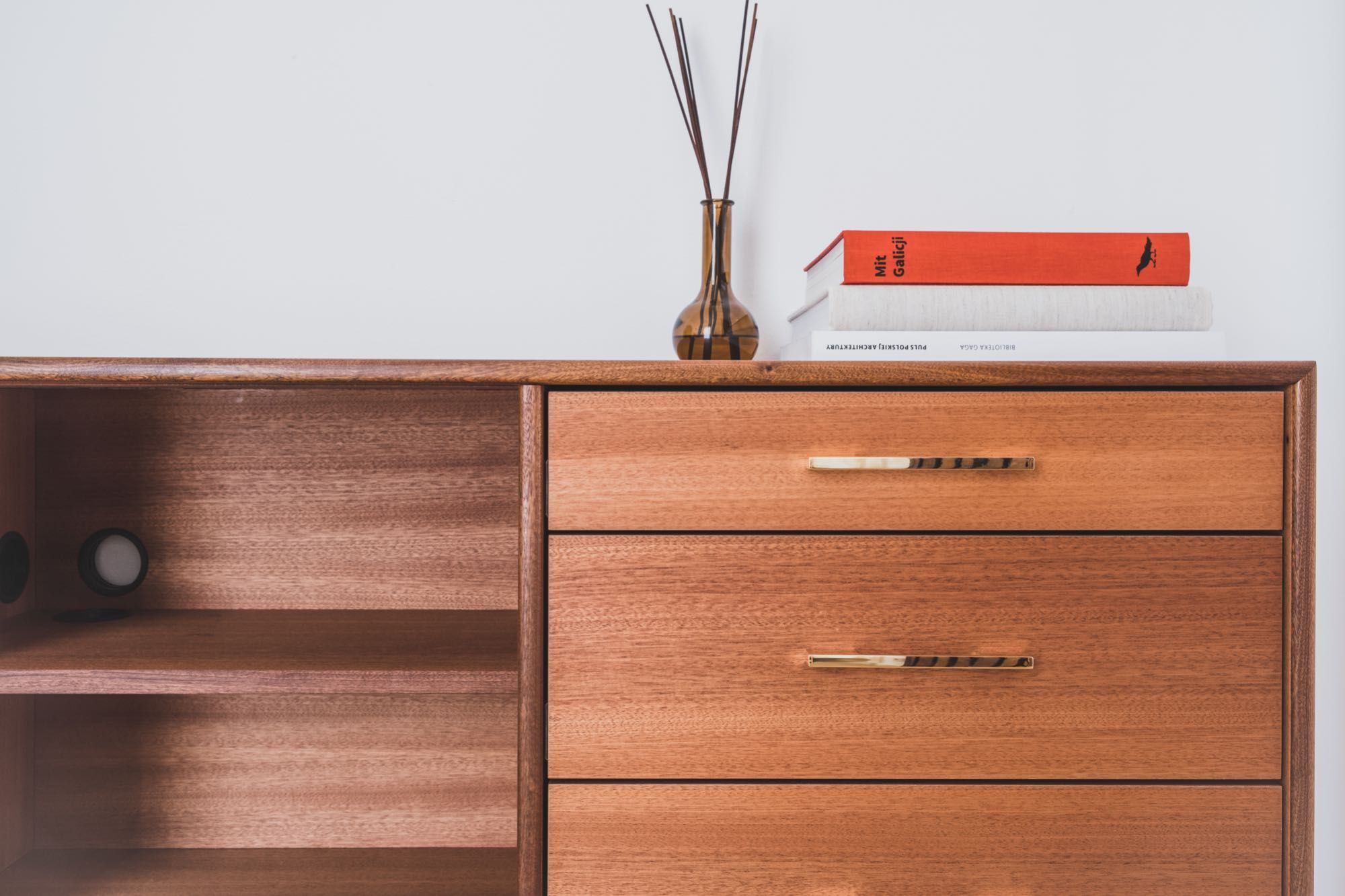 Sideboard Nåde MAHOŃ szafka rtv komoda mid-century modern duński styl