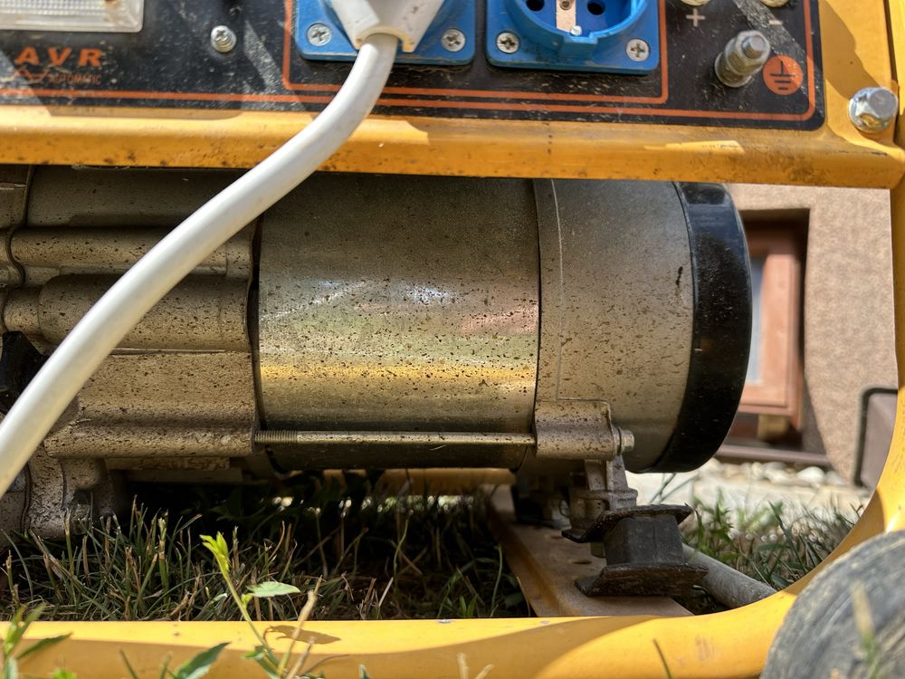 Генератор бензиновий 3300w вживаний SCHWARTZMANN