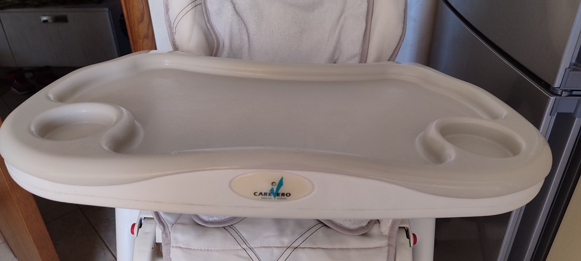Крісло для годування Caretero