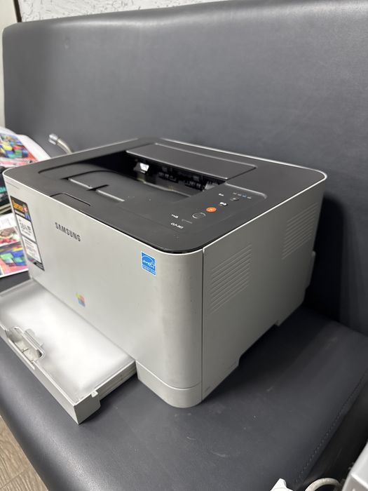 Лазерный цветной принтер Samsung CLP-365