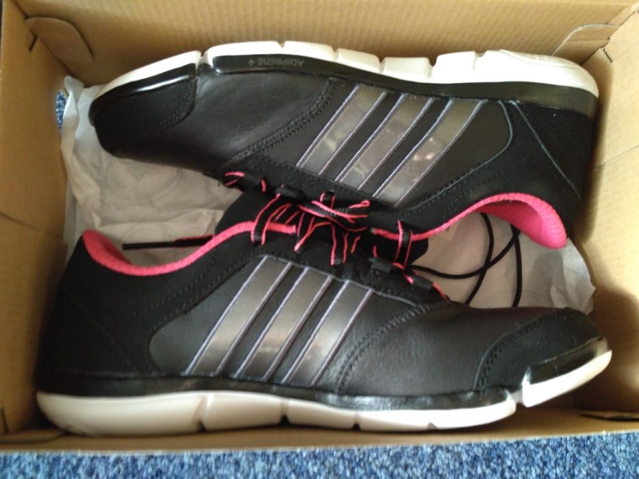 Кросовки Adidas 38р женские, оригинал
