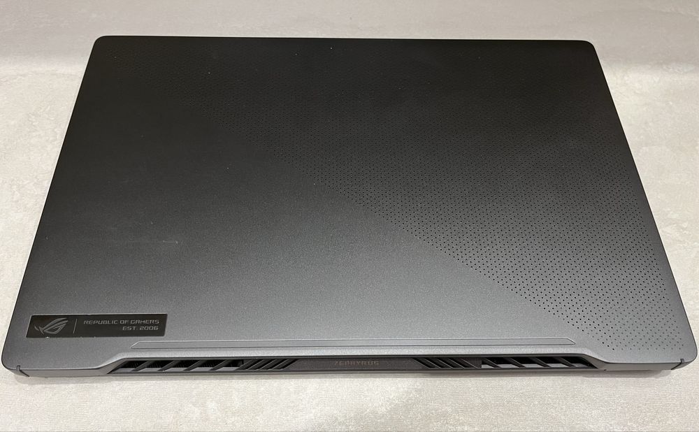 Asus ROG Zyphyrus G14, R7, 16GB, 512 SSD, GTX1660Ti 6GB