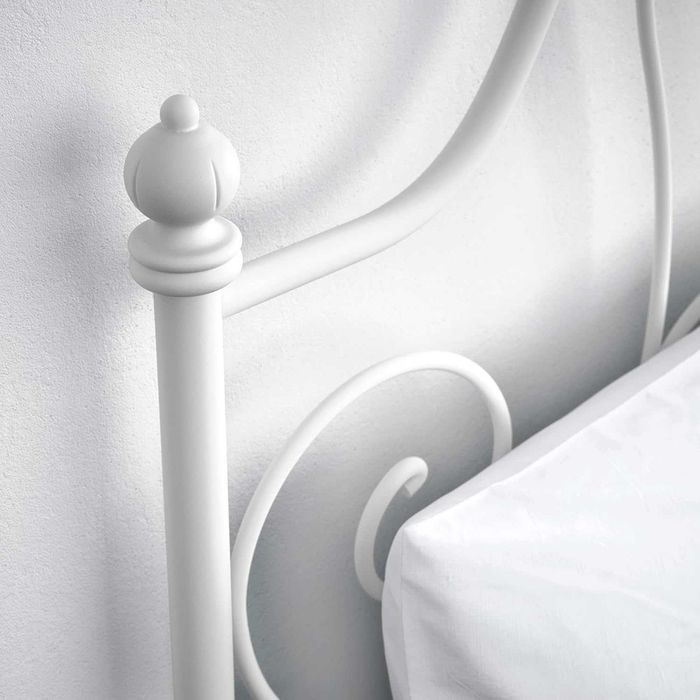 Cama casal Ikea LAYRVIK com colchão - 140x200 cm