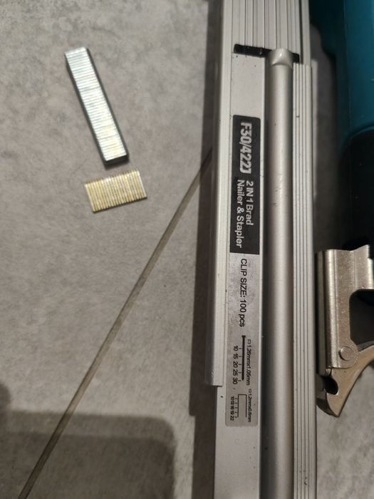 Gwoździarka na gwoździe i zszywki na baterie Makita