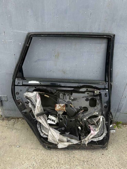 Mitsubishi Grandis 02- двері зад L DR1291 5730A047