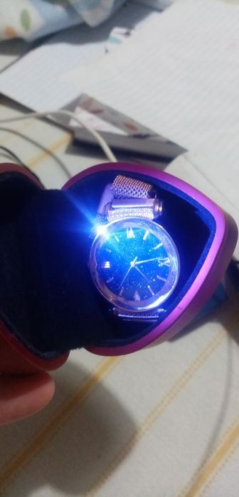 Relógio tanto para homens como para mulher