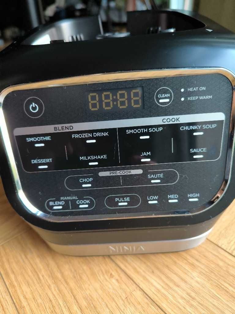 Blender kielichowy Ninja HB150EU 1000 W czarny