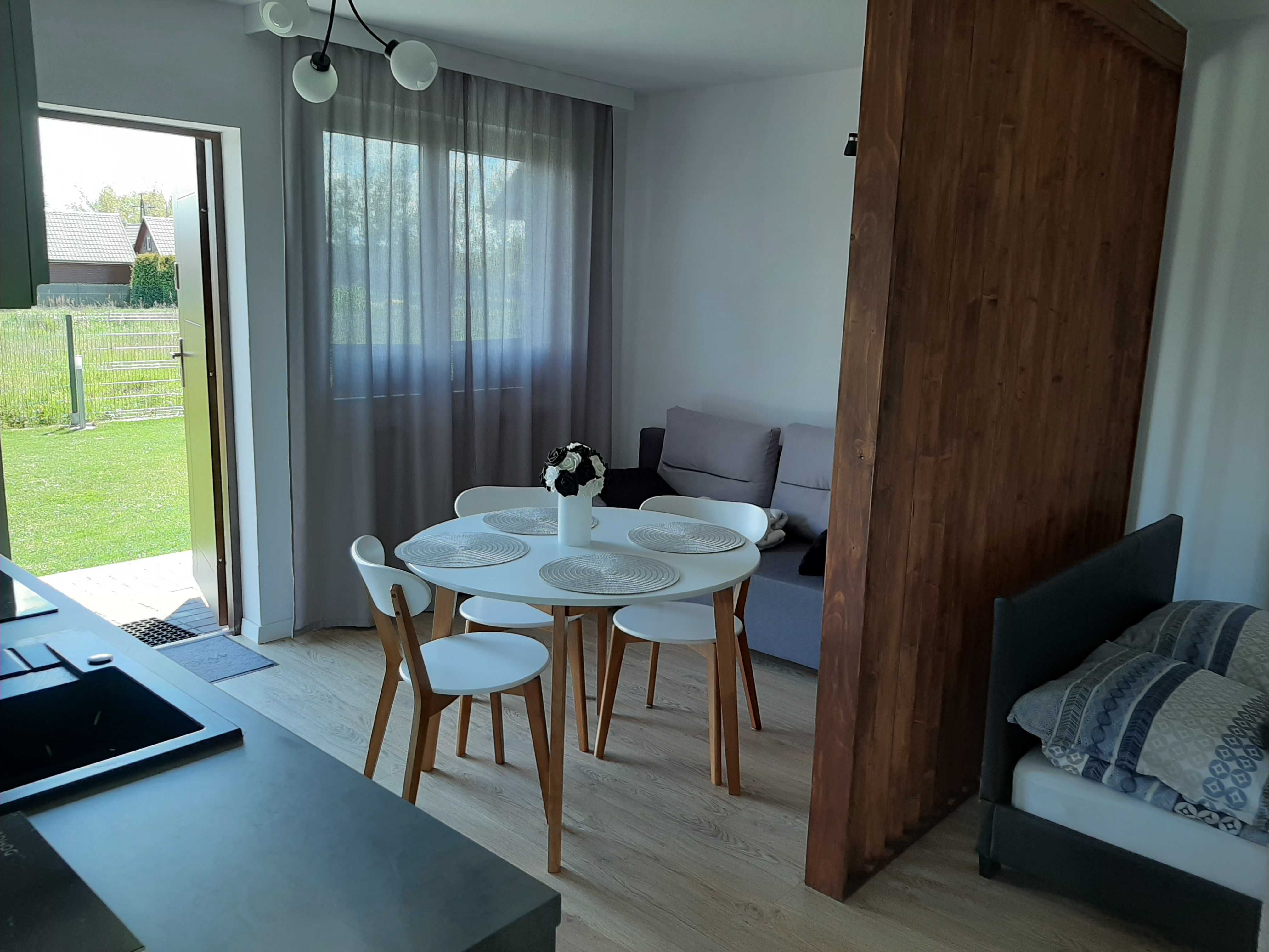 Apartamenty, pokoje, noclegi nad morzem, mieszkania na doby, Wicie