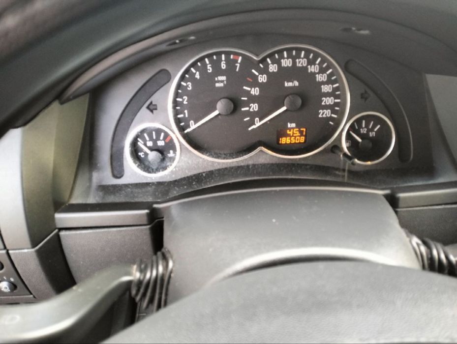 Продам опель меріва