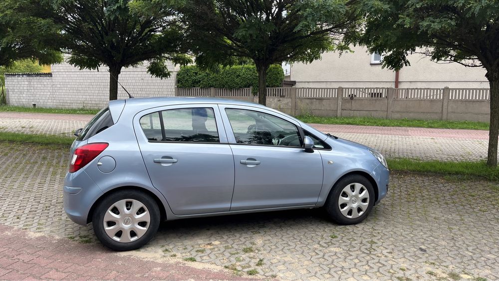 Opel Corsa D  136000tys 2009 1.2 wielofunkcyjna kierownica,