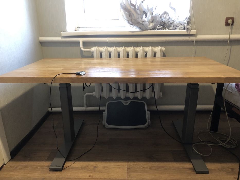 Компьютерный стол с регулировкой по высоте ErgoWork SUSPA