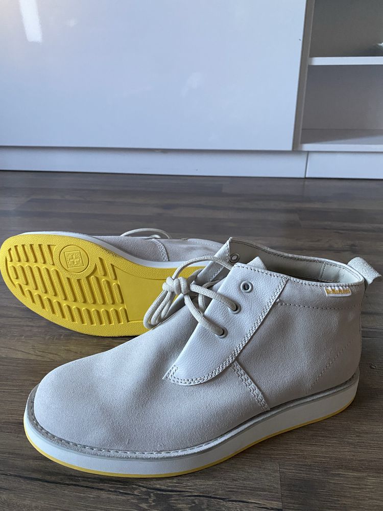Замшеві черевкм Dr.Martens нові