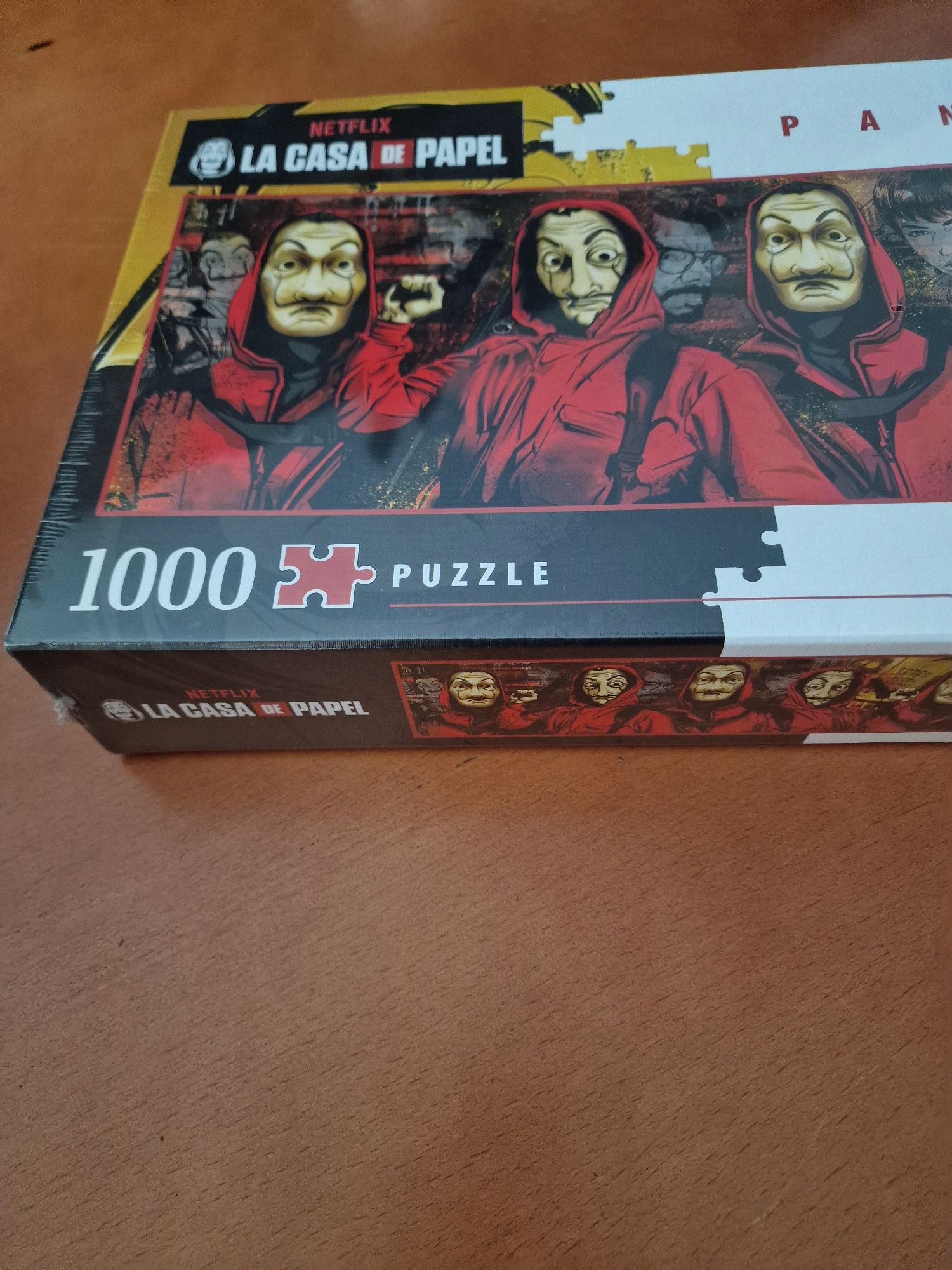 Caixa de 1 puzzle 1000 peças ,da La Casa De Papel