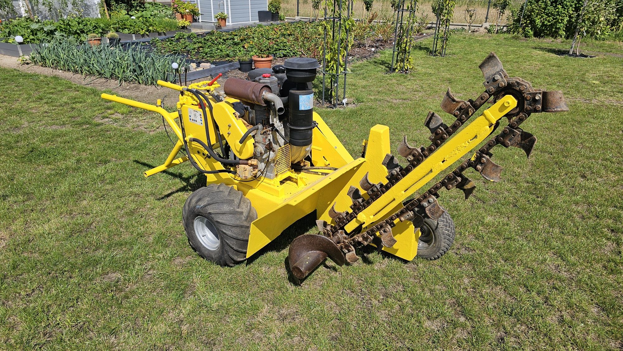 Koparka łańcuchowa vermeer c-100
