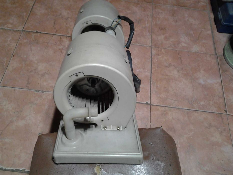 ventilador duplo com motor no meio