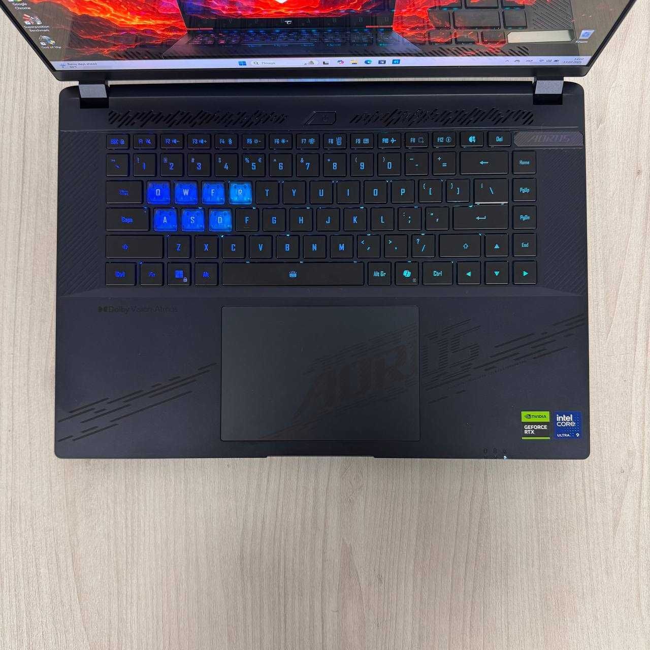 Gigabyte Aorus Master 2K OLED 240Hz Ultra 9 275HX 32GB SSD2TB RTX 5090