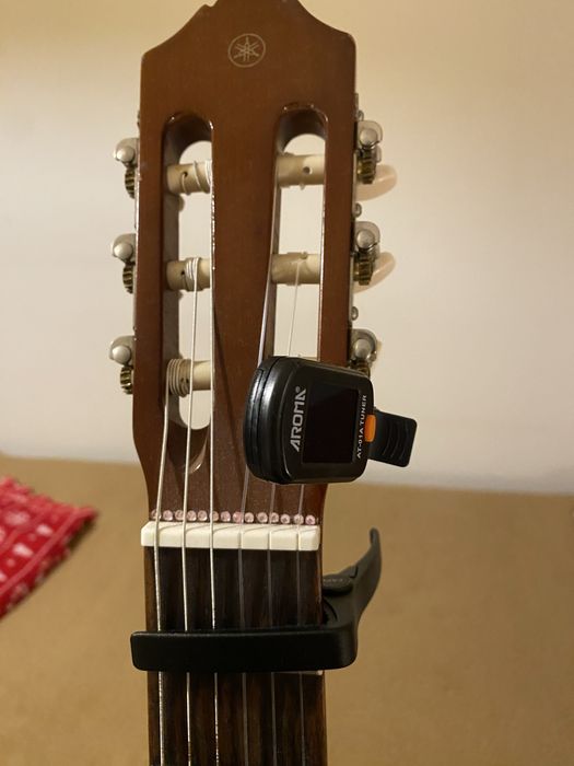 Guitarra Acustica com capo e tuner