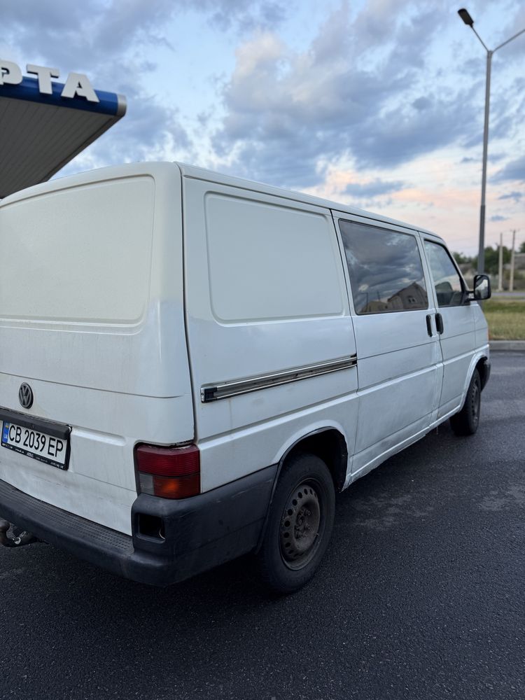 Авто Volkswagen Transporter T4 1.9 TDI гарний стан груз