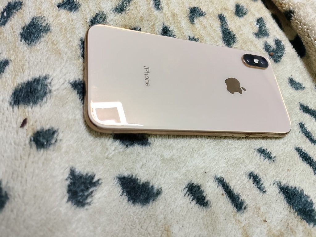 iPhone X's 256gb E SIM  (5 E SIM + 1 sim карта  пластик) прич.пр.пок.н