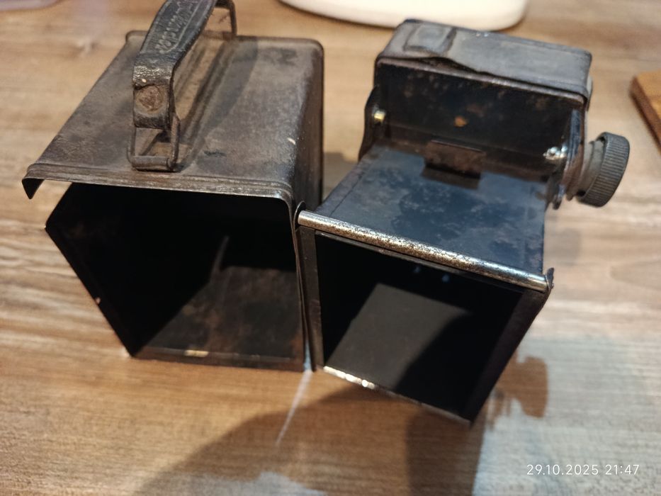 Zabytkowy aparat pudełkowy Voigtlander