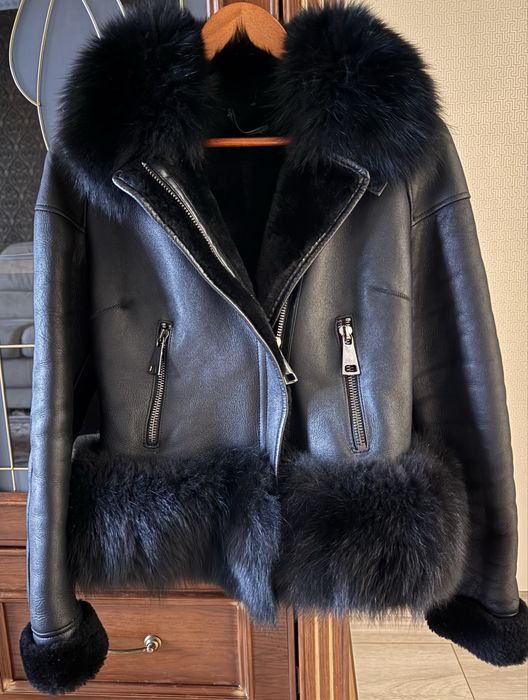 Натуральна укорочена шкіряна дублянка Fendi S