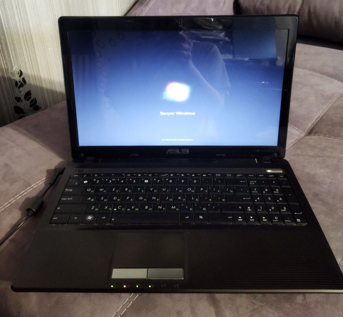 Ноутбук Asus , стан відмінний