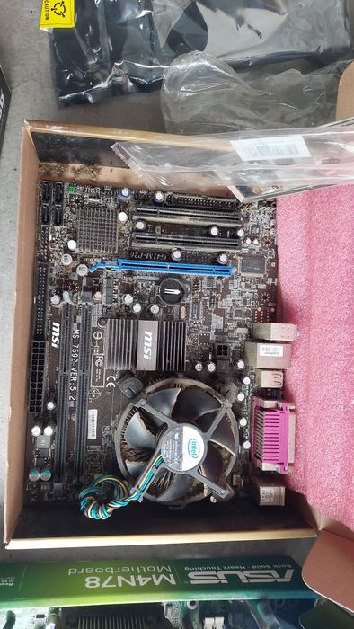 Плати компьютерні Asus