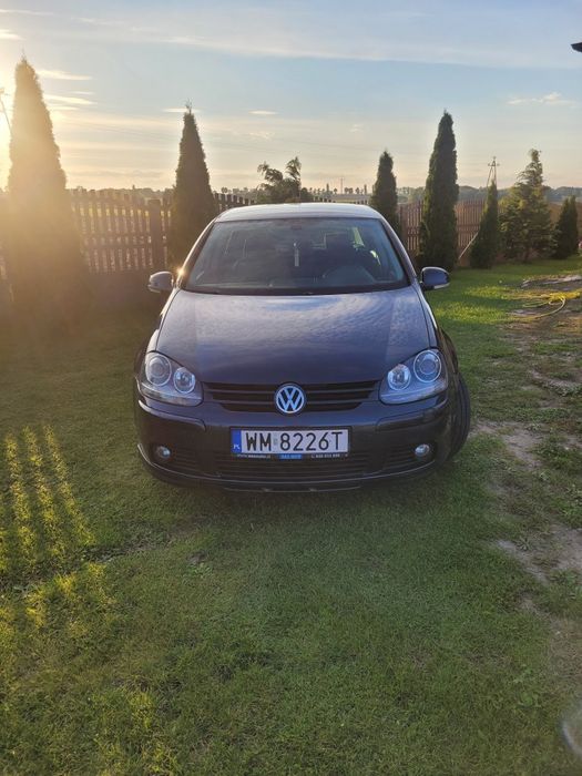 Volkswagen Golf V 1.9TDI 5 drzwi 105KM