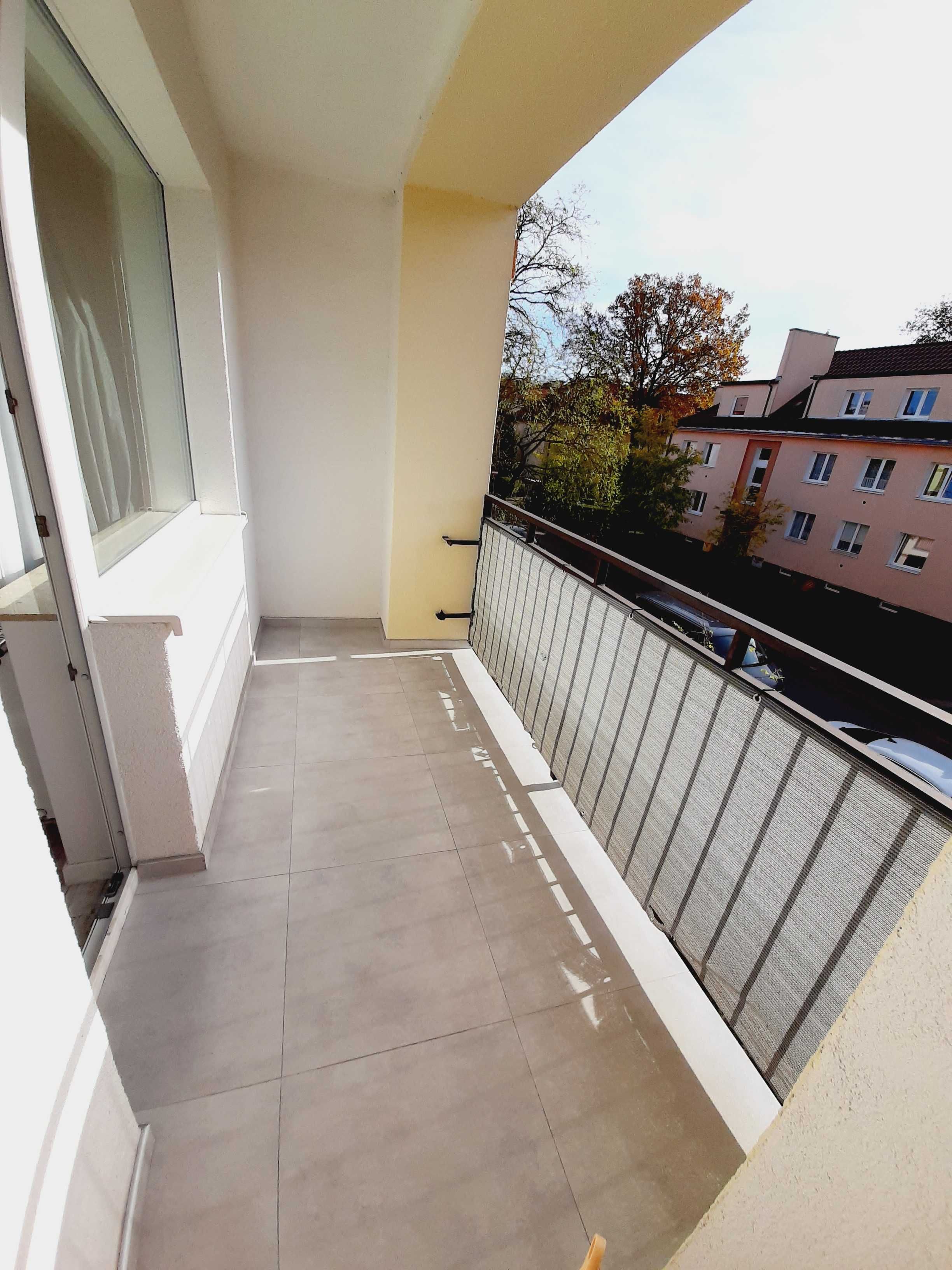Ekskluzywny apartament, wynajem całoroczny, balkon