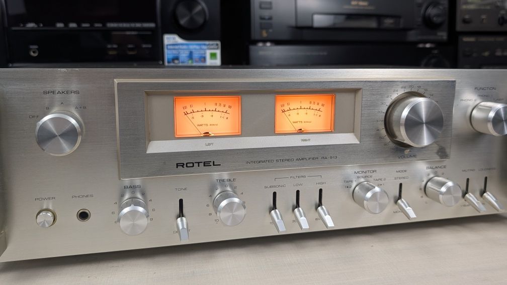 ROTEL RA-913 Wysokiej klasy wzmacniacz stereo vintage