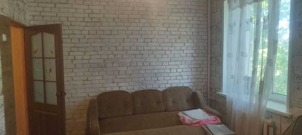 Сдается 2-комнатная квартира в р-не 8-й школы