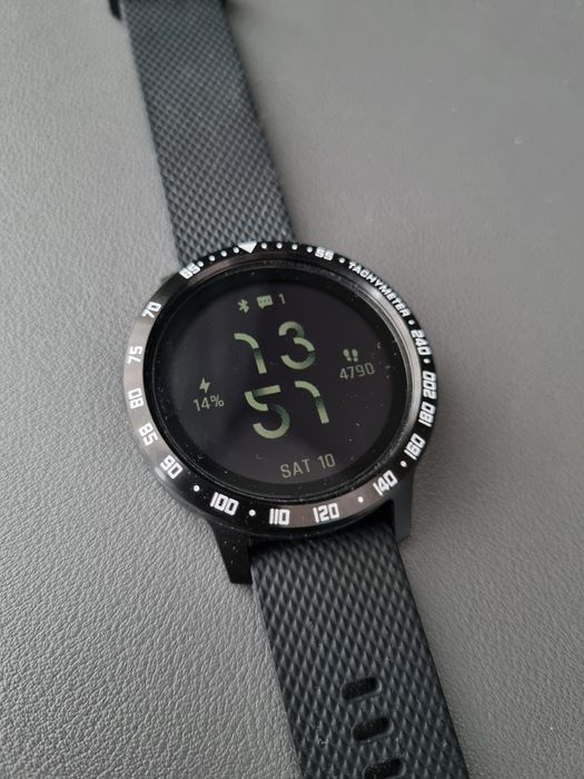 Матовий чорний безель для смарт-годинника Garmin Vivoactive 3