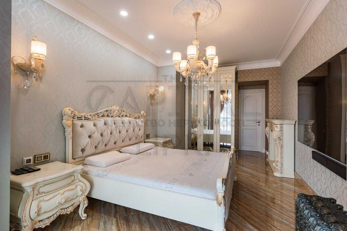 Пропонуємо шикарна 3-к квартира з стильним класичним інтер'єром 120 м2