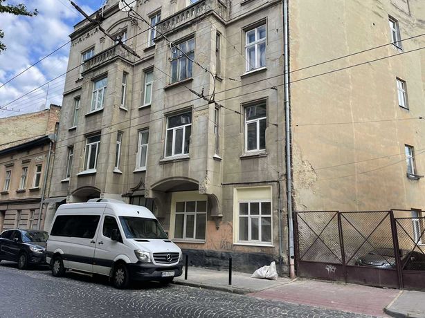 Продаж 2-кім квартири по вул. Шептицьких